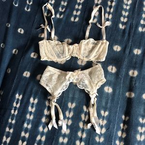 Agent Provocateur Ivory Lace Garter and Bra Set